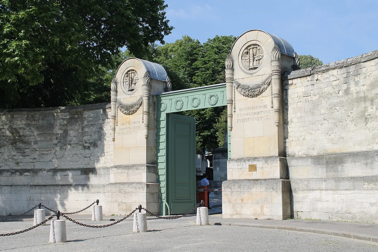 Cimetière du Père-Lachaise : faut-il vraiment des billets ?